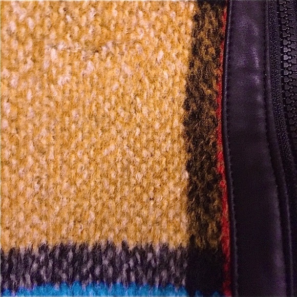 ISLE Melis Kozan designer sweater jacket in excellent condition gold, teal, bla… - Picture 7 of 13